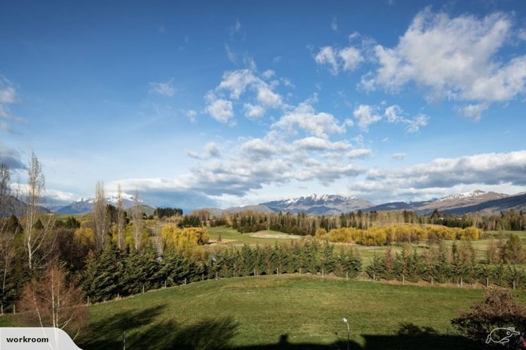 Photo of property in 63 Mcdonnell Road, Arrowtown, 9302