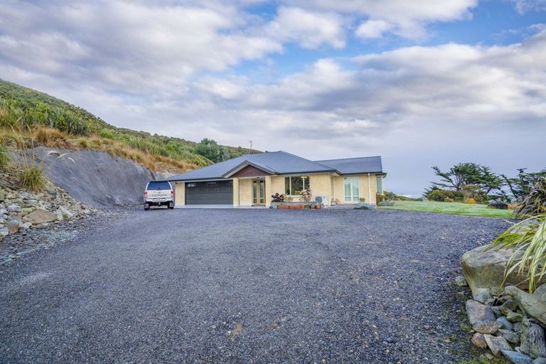 Photo of property in 417 Orepuki Riverton Highway, Longwood, Riverton, 9881