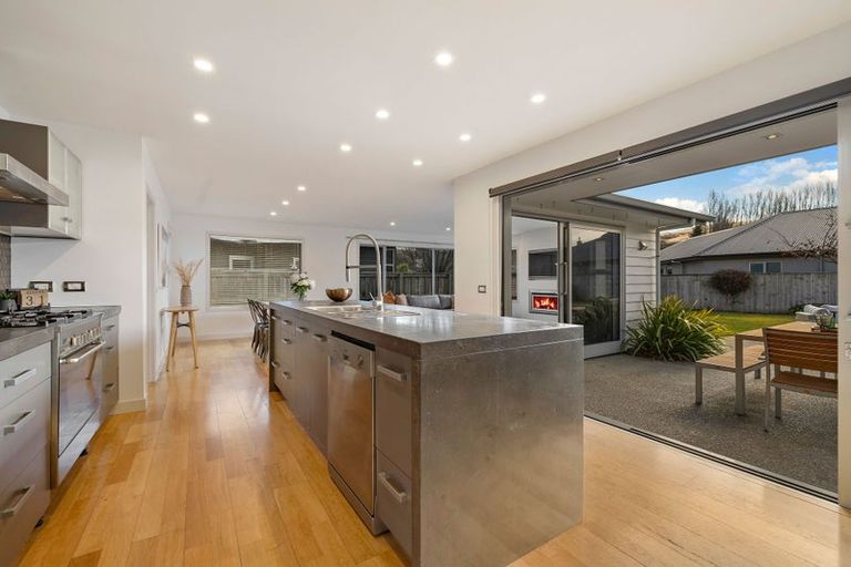 Photo of property in 57 Howards Drive, Lake Hayes, Queenstown, 9304