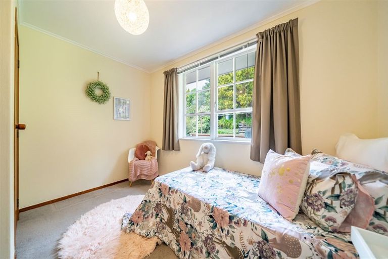 Photo of property in 28 Chichester Drive, Pinehaven, Upper Hutt, 5019