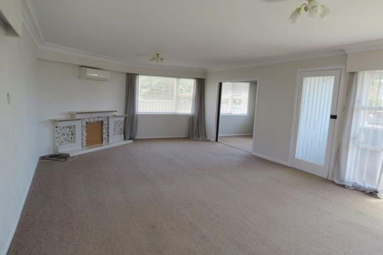 Photo of property in 19 Huatoki Street, Vogeltown, New Plymouth, 4310