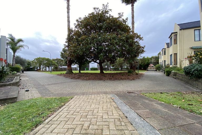 Photo of property in 78 Gunner Drive, Te Atatu Peninsula, Auckland, 0610