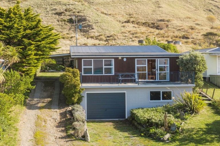 Photo of property in 273 Mataikona Road, Mataikona, Tinui, 5889