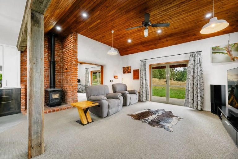 Photo of property in 53 Gilligans Gully Road, Alexandra, 9320