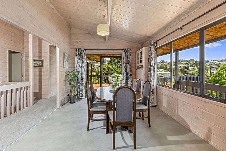 Photo of property in 32 Mcdowell Crescent, Hillcrest, Auckland, 0627