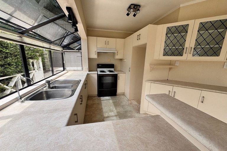 Photo of property in 3b Kowhai Place, Pukekohe, 2120