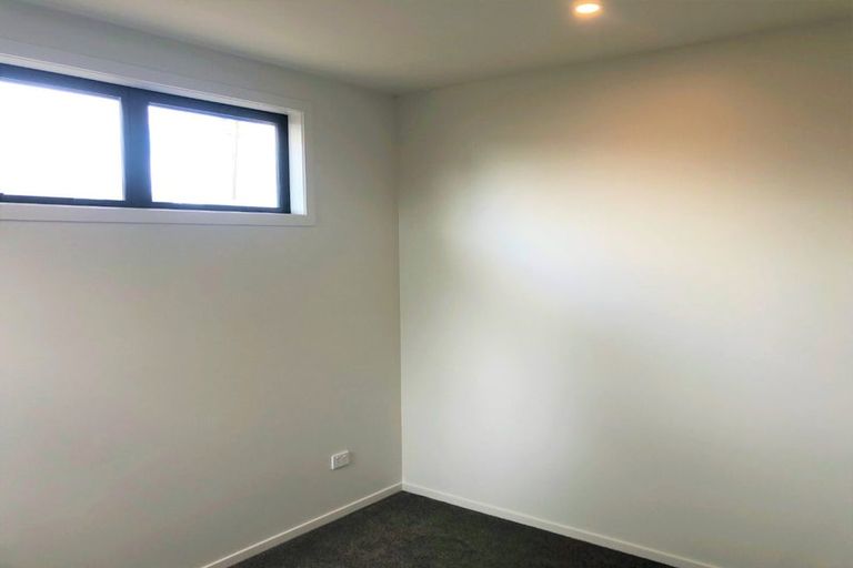 Photo of property in 2/4 Heath Street, Saint Andrews, Hamilton, 3200