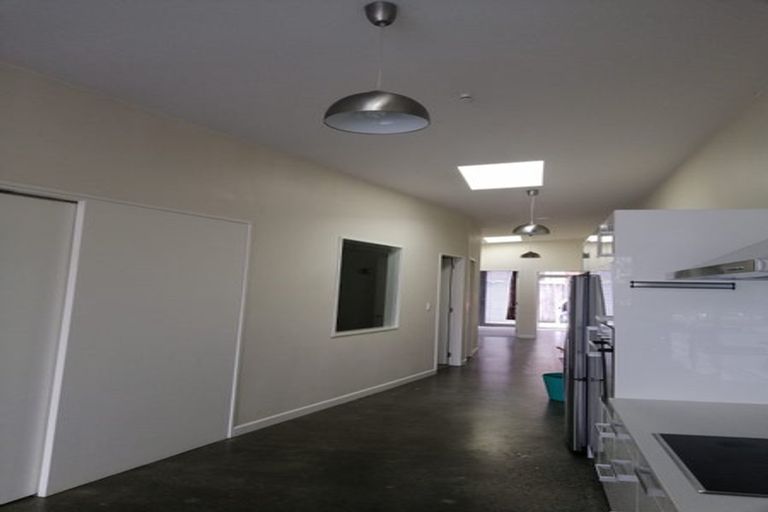 Photo of property in 5/25 Home Street, Mount Victoria, Wellington, 6011