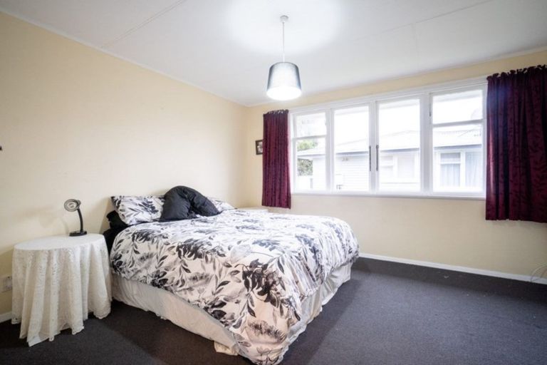 Photo of property in 1 Rutland Place, Milson, Palmerston North, 4414