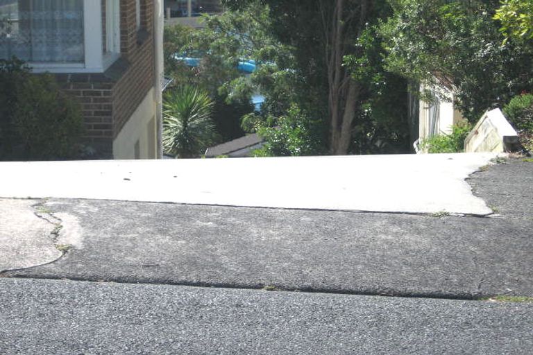 Photo of property in 22 Marlborough Avenue, Glenfield, Auckland, 0629