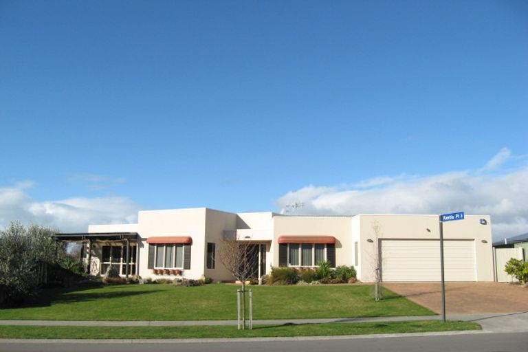 Photo of property in 16 Palmbrook Avenue, Havelock North, 4130
