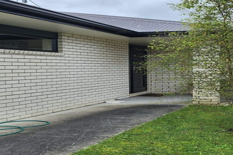 Photo of property in 28 Sirius Crescent, Rototuna North, Hamilton, 3210