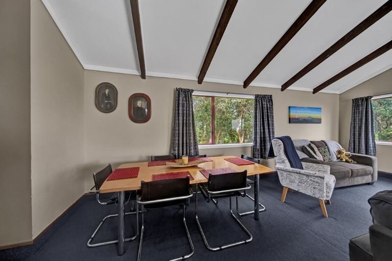 Photo of property in 12 Russell Drive, Oakura, 4314