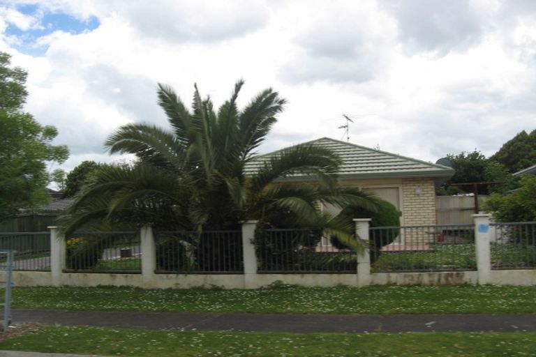 Photo of property in 6 Brentford Place, Manurewa, Auckland, 2102