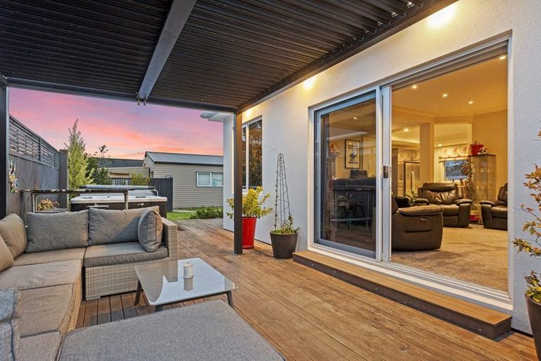 Photo of property in 72 Tilford Street, Woolston, Christchurch, 8062