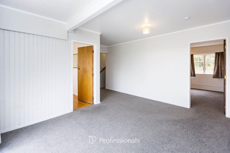 Photo of property in 27 Ngahere Street, Stokes Valley, Lower Hutt, 5019
