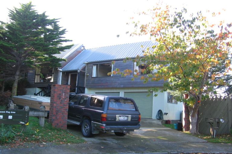 Photo of property in 8 Pony Grove, Churton Park, Wellington, 6037