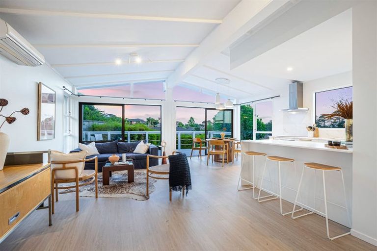 Photo of property in 30 Fitzwater Place, Henderson, Auckland, 0612