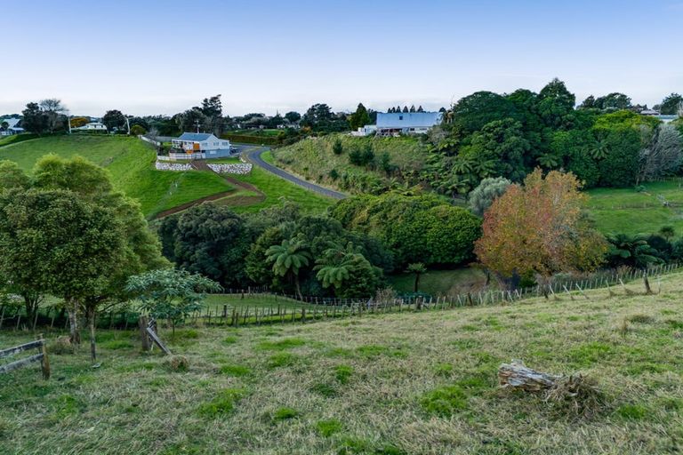 Photo of property in 36 Honeyfield Drive, Whalers Gate, New Plymouth, 4310