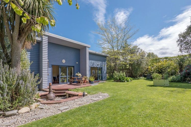 Photo of property in 3a Farr Street, Whitecliffs, Coalgate, 7673