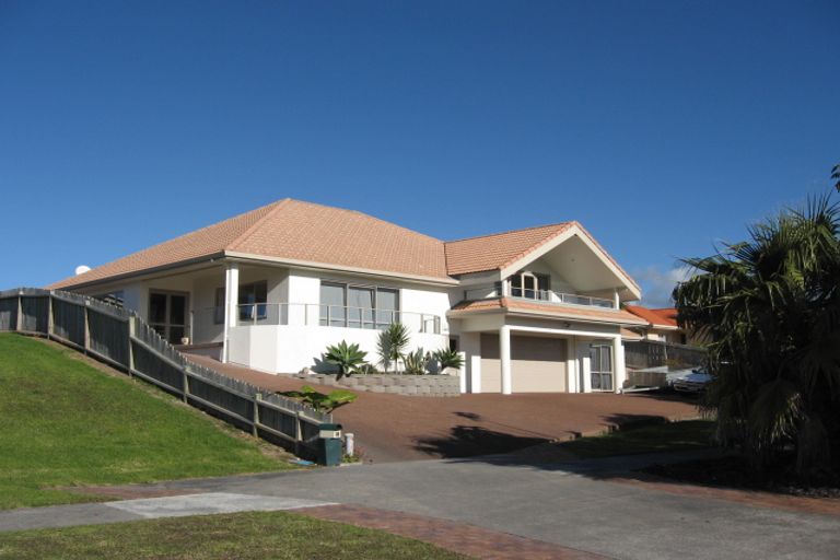 Photo of property in 25 Spinnaker Point, Haruru, 0204
