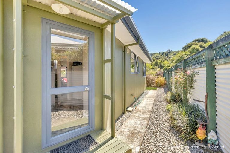 Photo of property in 9 Victoria Close, Picton, 7220