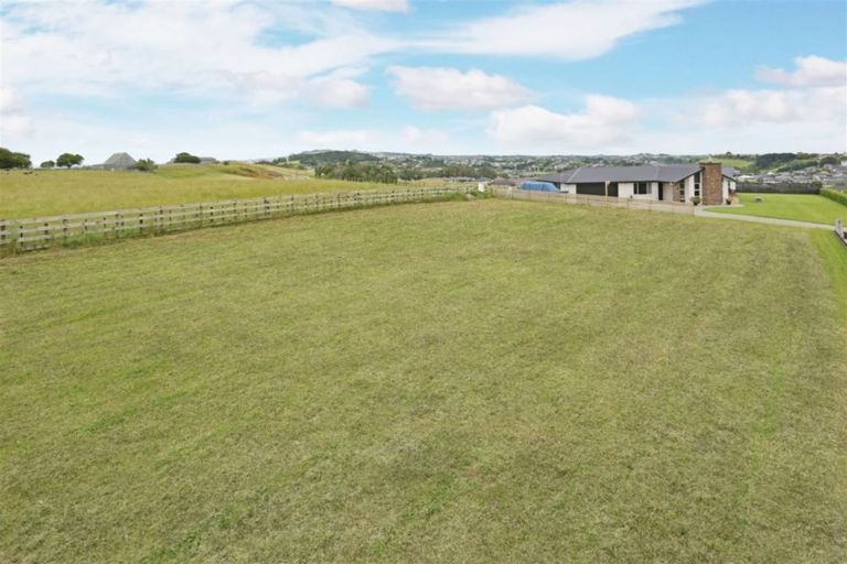 Photo of property in 50 William Andrew Road, Pukekohe, 2120