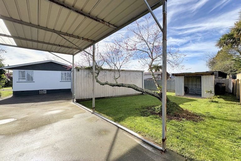 Photo of property in 25 Camellia Avenue, Aramoho, Whanganui, 4500