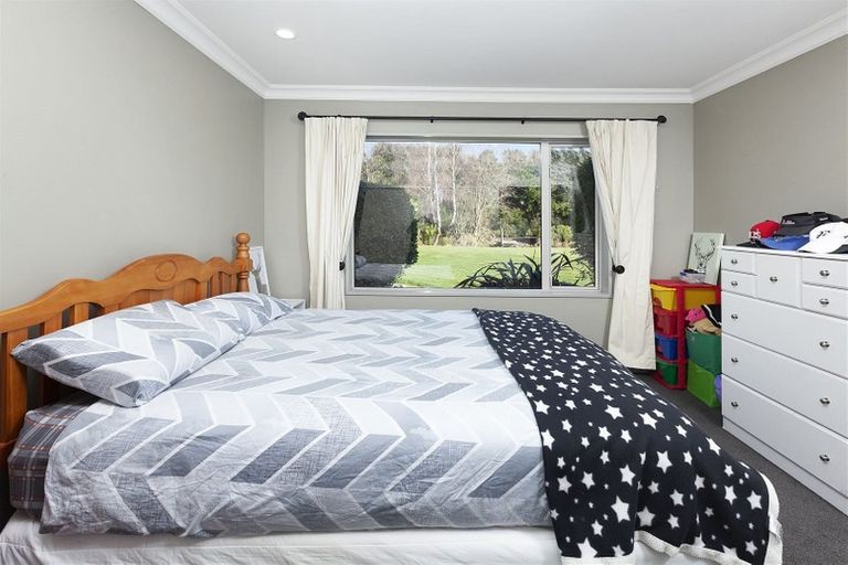 Photo of property in 180 Flaxton Road, Rangiora, 7691