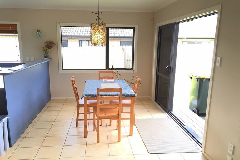 Photo of property in 180 Kilkenny Drive, East Tamaki Heights, Auckland, 2016