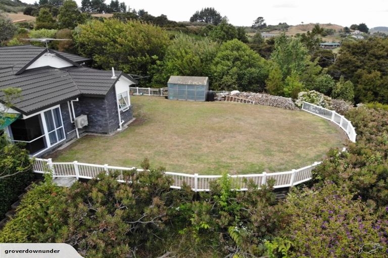 Photo of property in 327 Kaipara Road, Papakura, 2582