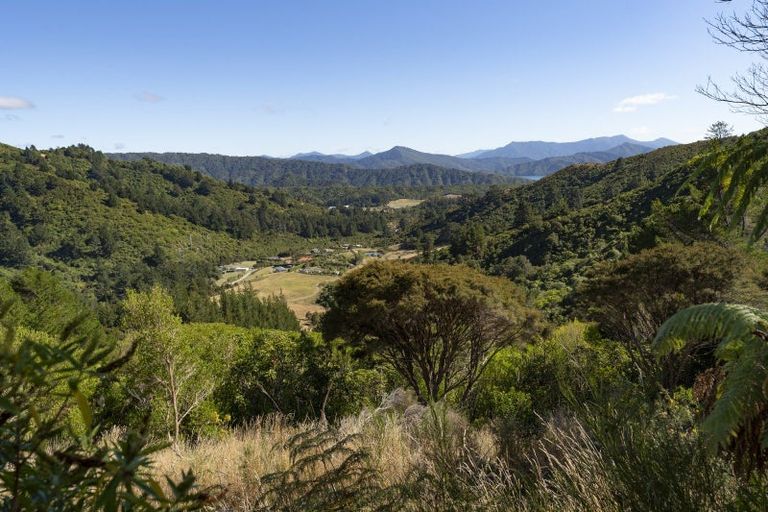 Photo of property in 165 Boons Valley Road, Waikawa, Picton, 7220