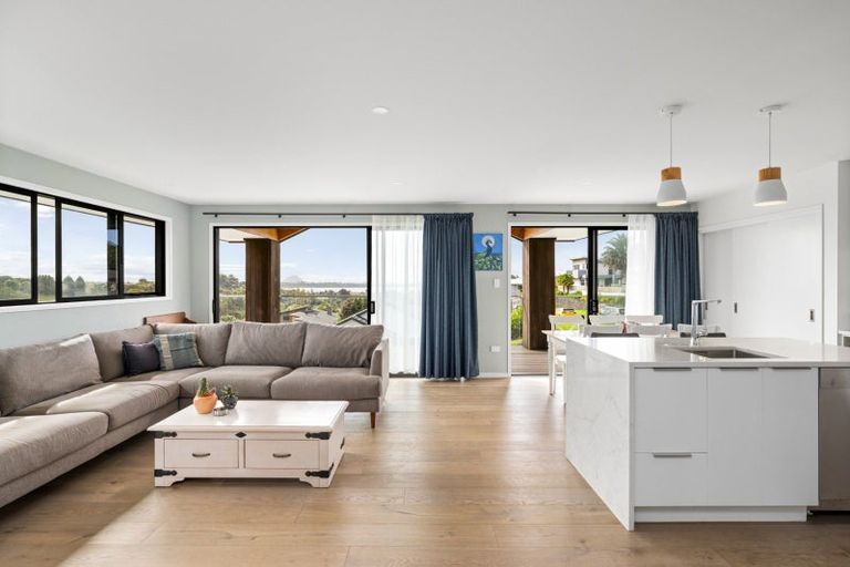 Photo of property in 6 Greenvale Place, Welcome Bay, Tauranga, 3112