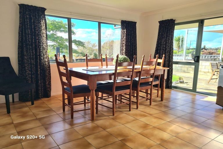 Photo of property in 17 Brewster Road, Pukekawa, Tuakau, 2696