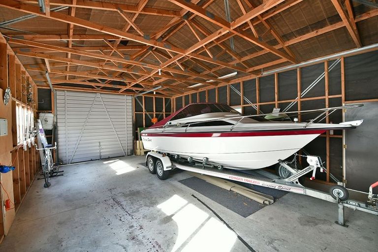 Photo of property in 119 Rosario Crescent, Red Beach, 0932