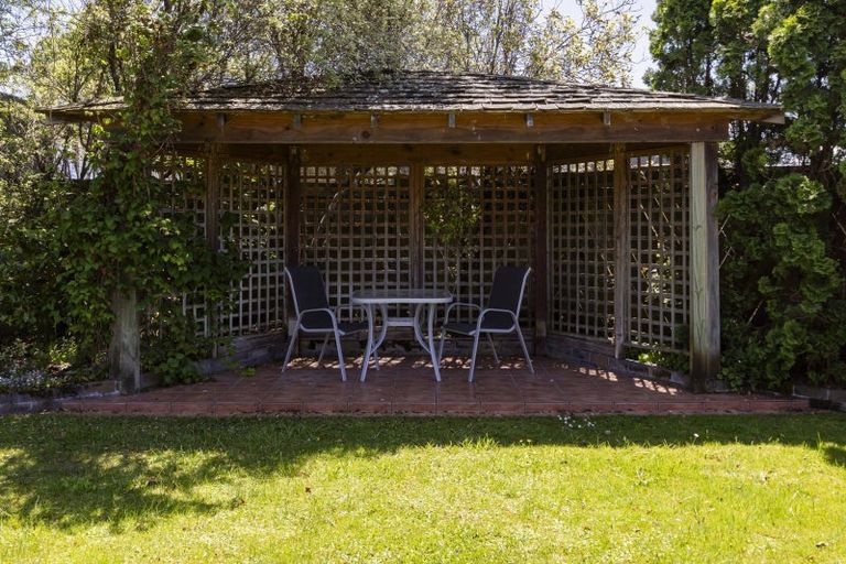 Photo of property in 8 Willow Grove, Waipukurau, 4200