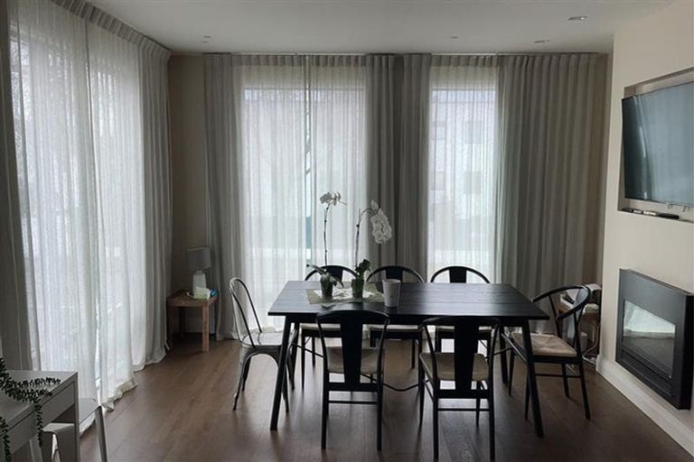 Photo of property in 1/26b Carlton Mill Road, Merivale, Christchurch, 8014