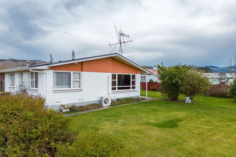 Photo of property in 14 Opie Street, Waimate, 7924