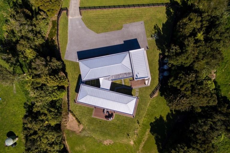 Photo of property in 916 Plymouth Road, Koru, New Plymouth, 4374