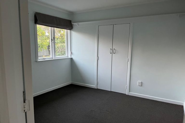 Photo of property in 99 Gloria Avenue, Te Atatu Peninsula, Auckland, 0610