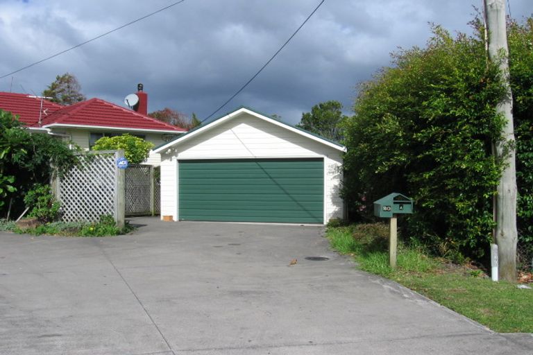 Photo of property in 20a Alma Street, Te Atatu South, Auckland, 0610