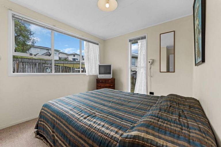 Photo of property in 51 Cedar Heights Avenue, Massey, Auckland, 0614
