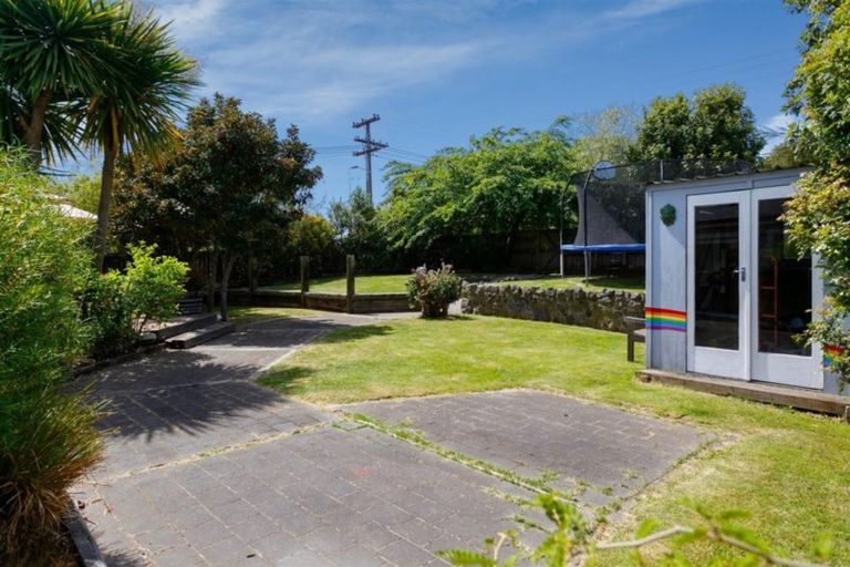 Photo of property in 5 Te Hatepe Avenue, Taupo, 3330