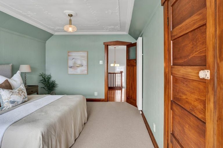 Photo of property in 19 Baring Terrace, Strandon, New Plymouth, 4312