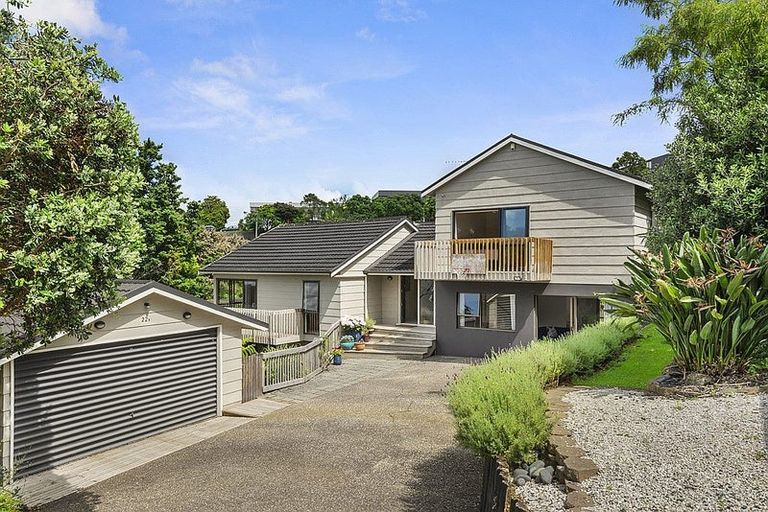 Photo of property in 22b Mariposa Crescent, Birkenhead, Auckland, 0626