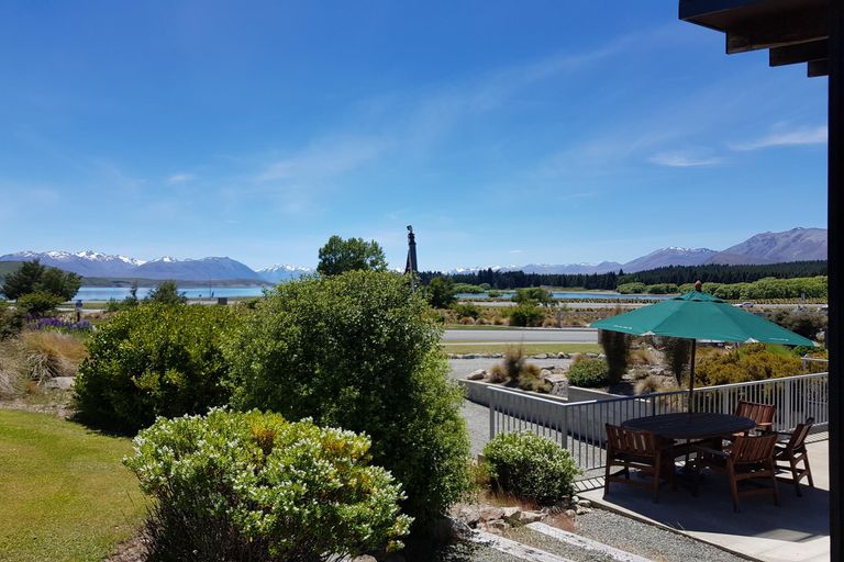 Photo of property in 2 Lochinver Avenue, Lake Tekapo, 7999