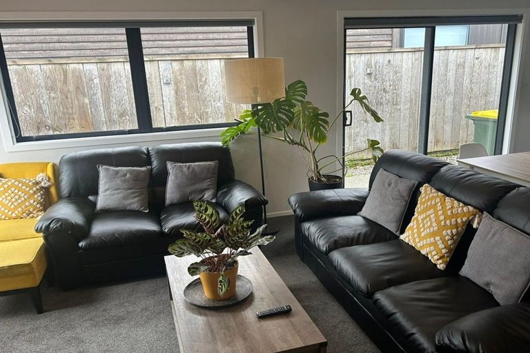 Photo of property in 25 Bale Road, Jacks Point, 9371