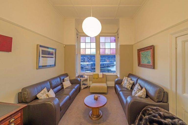 Photo of property in 18 Mcfarlane Street, Mount Victoria, Wellington, 6011