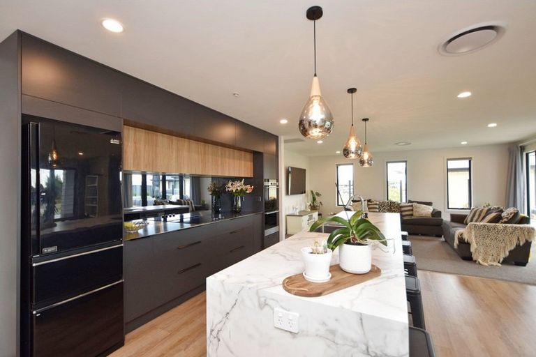 Photo of property in 18 Pegasus Place, Seaward Bush, Invercargill, 9812