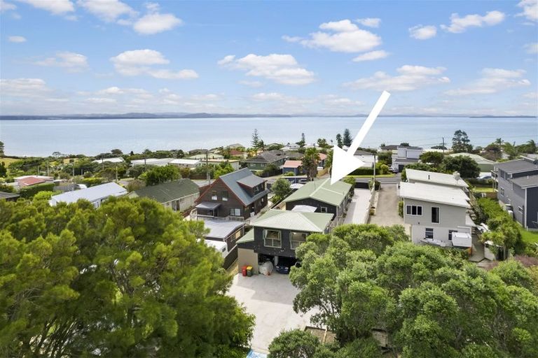 Photo of property in 1315 Whangaparaoa Road, Army Bay, Whangaparaoa, 0930